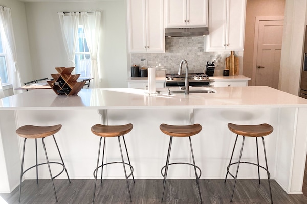 Frigorífic, microones, forn i placa de cuina