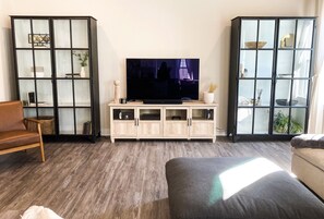 Smart TV, video games, Netflix, streaming services