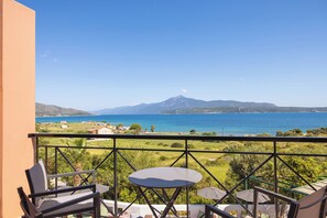 Panoramic Studio | Terrace/patio