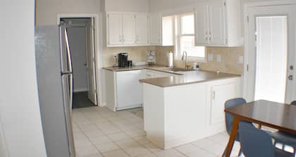Cozy, Clean, Comfortable Home for Large Families