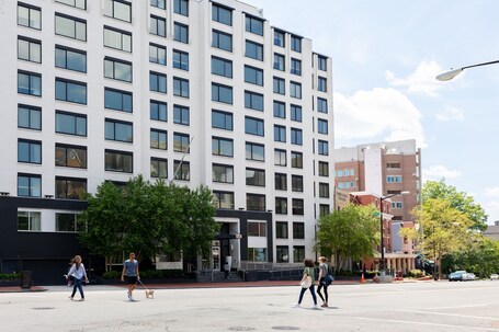 2500 Penn, a Placemakr Experience - Image 6