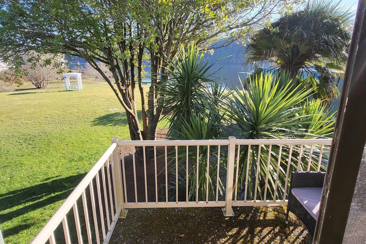 Doppelzimmer, barrierefrei, mit Bad (UPSTAIRS-NO PETS) | Blick vom Balkon