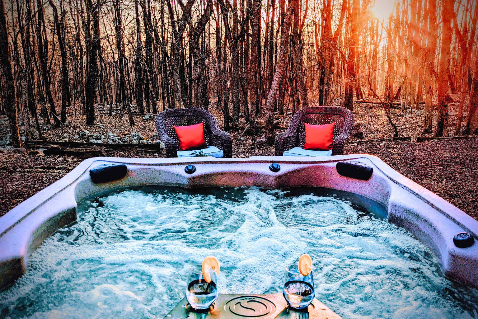 Outdoor spa tub