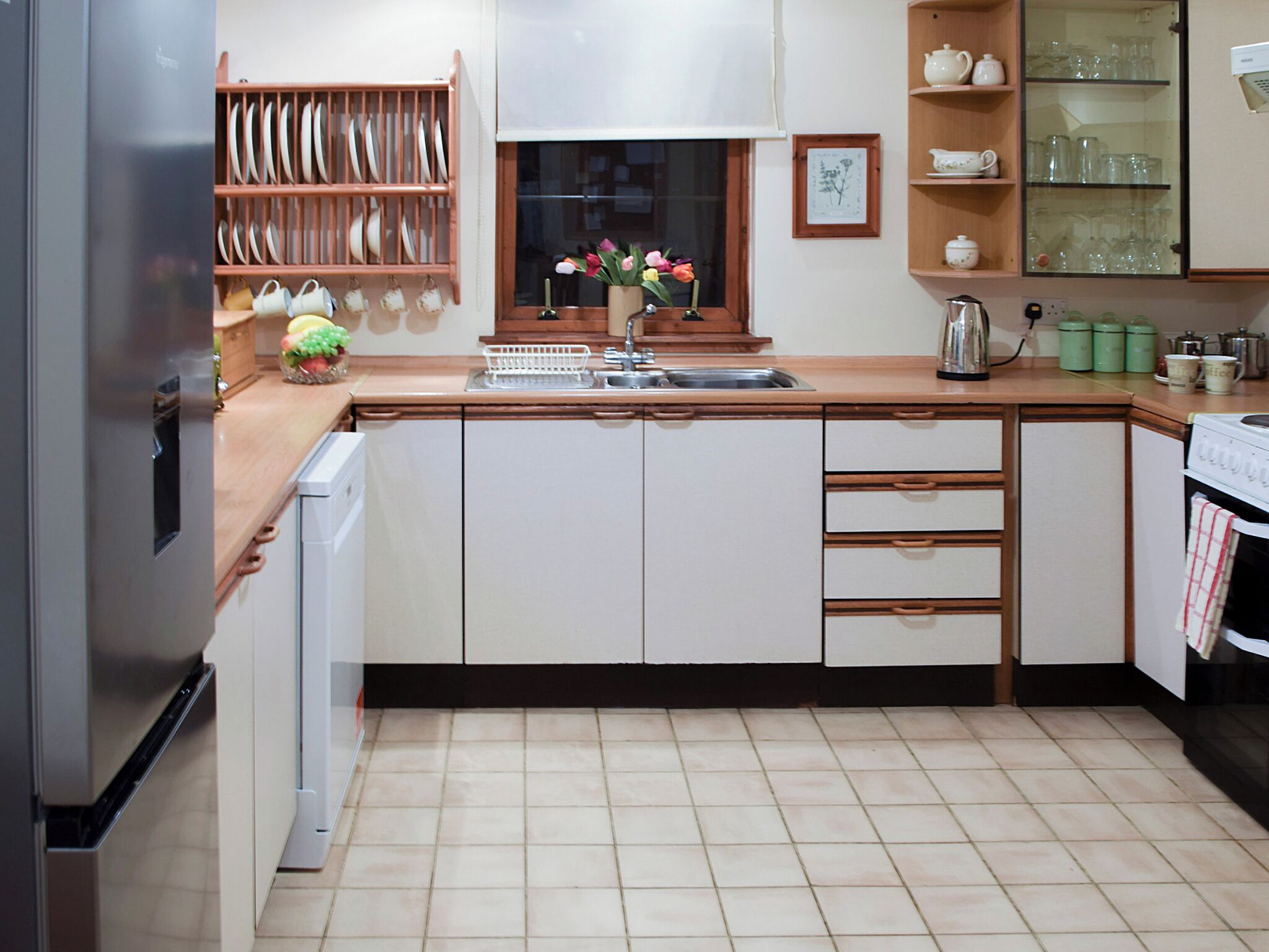 Diskmaskin och barnstol