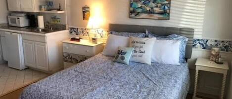 Free WiFi, bed sheets