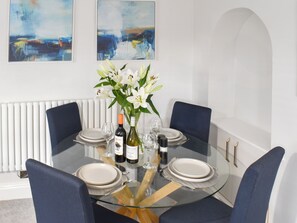 Dining - 2 bedroom accommodation in Silverdale (Silverdale)