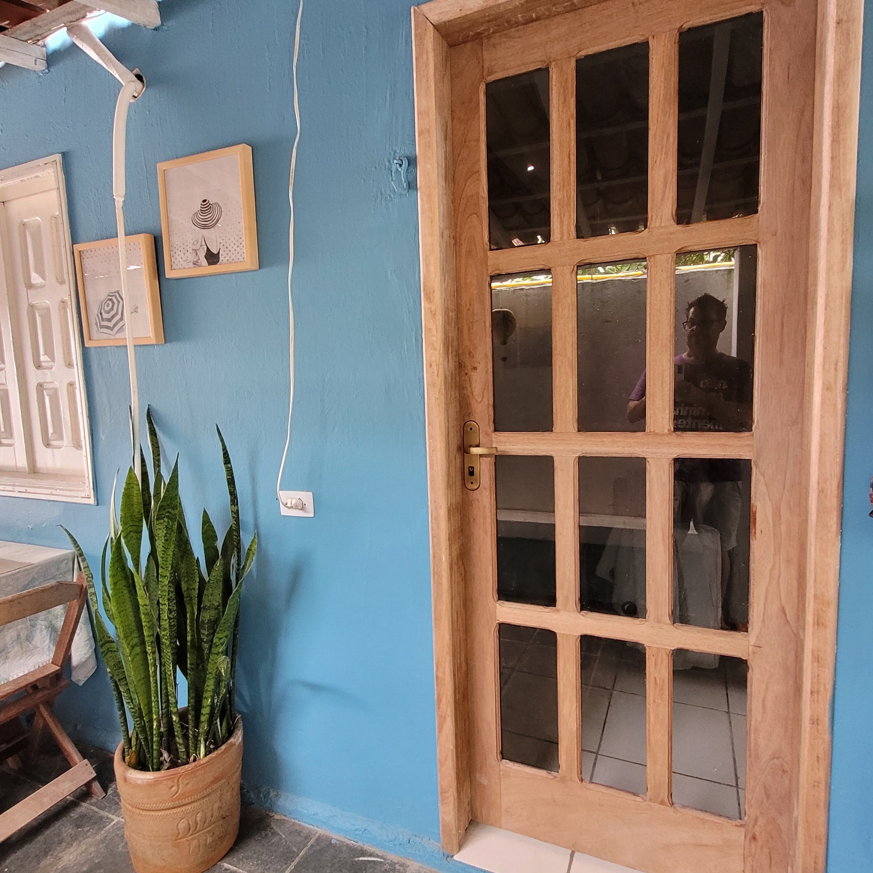 Quarto, 1 cama de casal, para não fumantes | Frigobar, cortinas blackout, ferros/tábuas de passar roupa