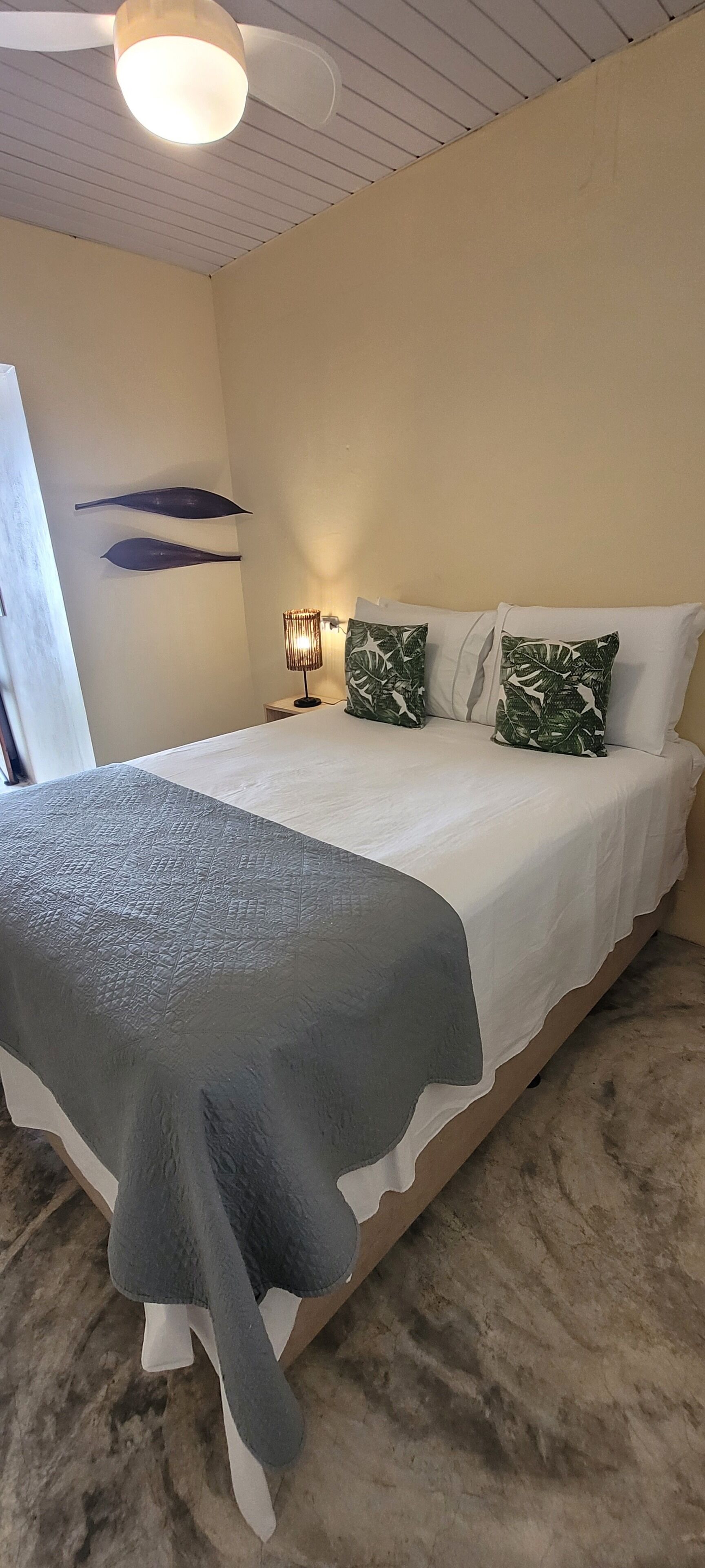 Suite Standard 3 | Minibar, blackout drapes, iron/ironing board, free WiFi