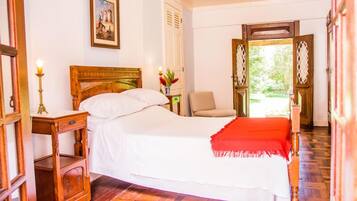 Premium Room | Individually decorated, individually furnished, desk, laptop workspace