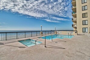 Condo, 1 Bedroom, Balcony, Oceanfront (806) | Exterior