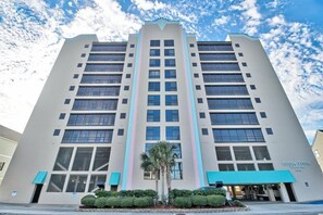 Condo, 1 Bedroom, Balcony, Oceanfront (806) | Exterior