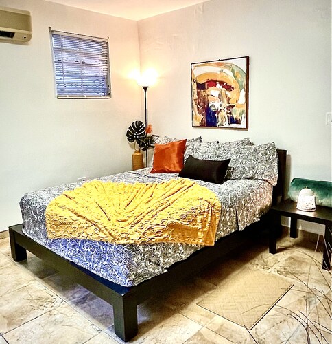 Safe Cozy Studio near Airport, Beaches 