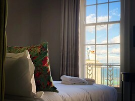 Habitación doble, baño privado, vistas al mar | 1 dormitorio