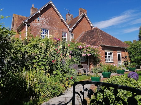 House, Ensuite | Exterior. The Cheese House