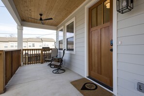 Property grounds - Everly House East Nashville - Comfortable and cozy abode (Nashville)