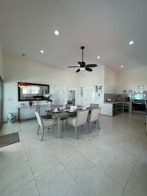 Deluxe Villa, 2 Bedrooms, Terrace, Lagoon View | Living area