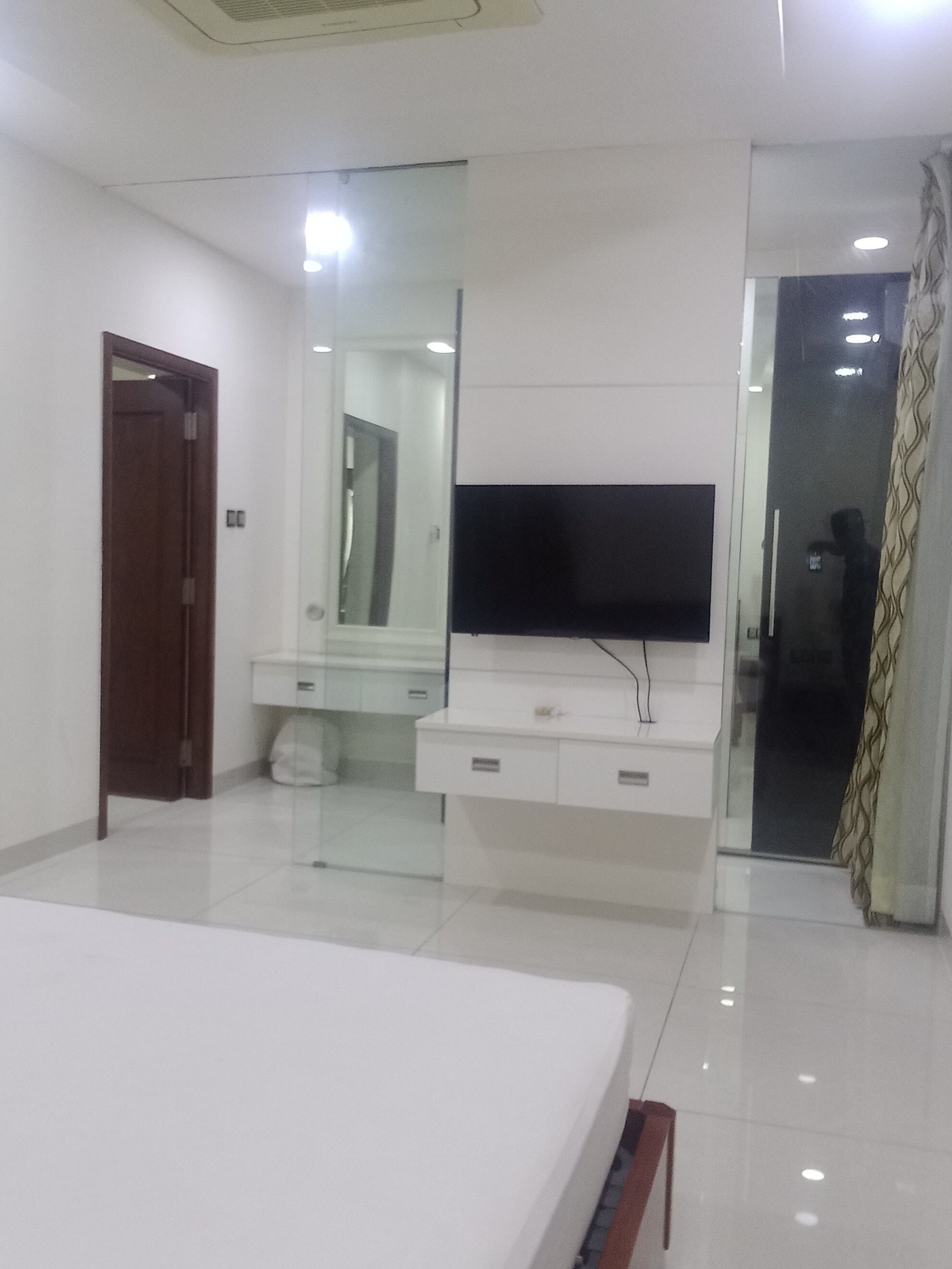 3 chambres, bureau, fer et planche à repasser, Wi-Fi gratuit