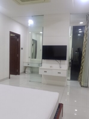 3 chambres, bureau, fer et planche à repasser, Wi-Fi gratuit