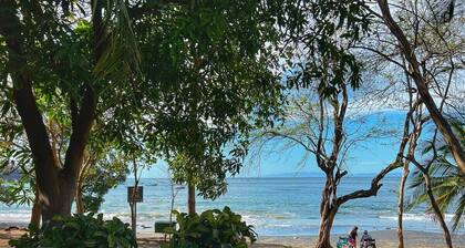Beachfront Villa - From Your Yard to the Sand!