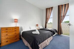 5 chambres, accès au Wi-Fi (inclus), literie fournie