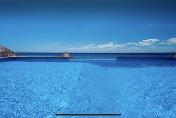 Piscine extérieure, piscine chauffée