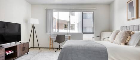 Fer et planche à repasser, Wi-Fi, draps fournis