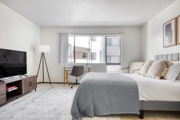 Strygejern/strygebræt, Wi-Fi, sengetøj