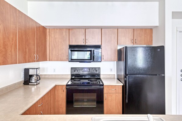 Fridge, microwave, oven, dishwasher