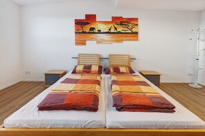 2 quartos, Wi-Fi de cortesia, roupa de cama