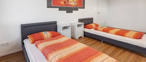 2 Schlafzimmer, kostenloses WLAN, BettwÀsche