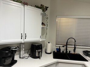 Fridge, microwave, oven, stovetop - Lovely, Peaceful, and Modern Las Vegas Home! Close to Strip! (North Las Vegas)