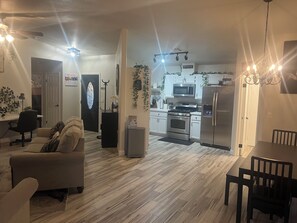 Interior - Lovely, Peaceful, and Modern Las Vegas Home! Close to Strip! (North Las Vegas)