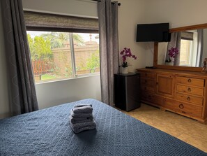 4 bedrooms, desk, iron/ironing board, free WiFi