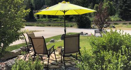 Lakeside Suite - Two bed, Two bath Suite in Nelson