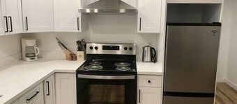 Lakeside Suite - Two bed, Two bath Suite in Nelson 