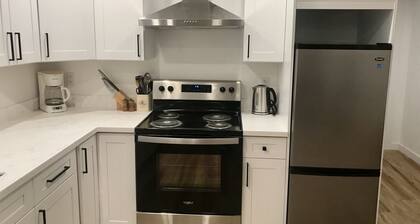 Lakeside Suite - Two bed, Two bath Suite in Nelson