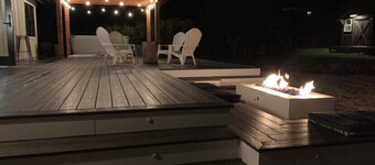 Charming Roslyn Farmhouse with hot tub