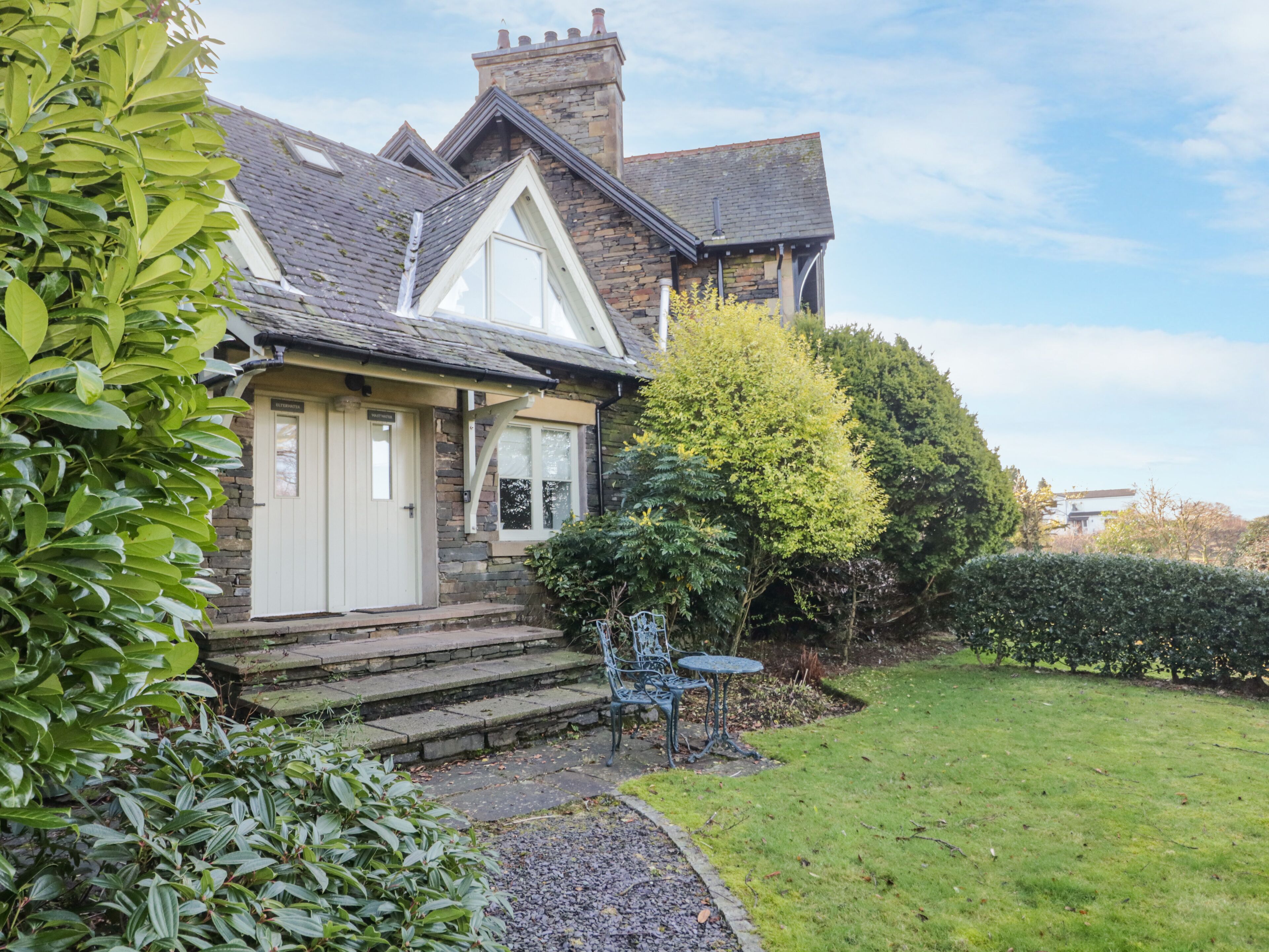 WASTWATER, romantic, with a garden in Windermere