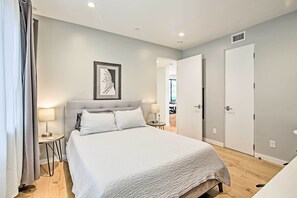 3 chambres, bureau, fer et planche à repasser