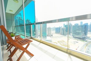 Exterior - Chic Studio Balcony in Downtown (Dubai)