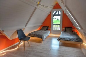 6 Schlafzimmer, Bügeleisen/Bügelbrett, kostenloses WLAN