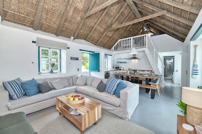 Luxury Coastal Getaway | Games Room + Pet Friendly