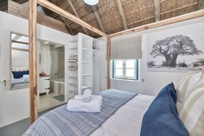 7 habitaciones, tabla de planchar con plancha y cuna de viaje 