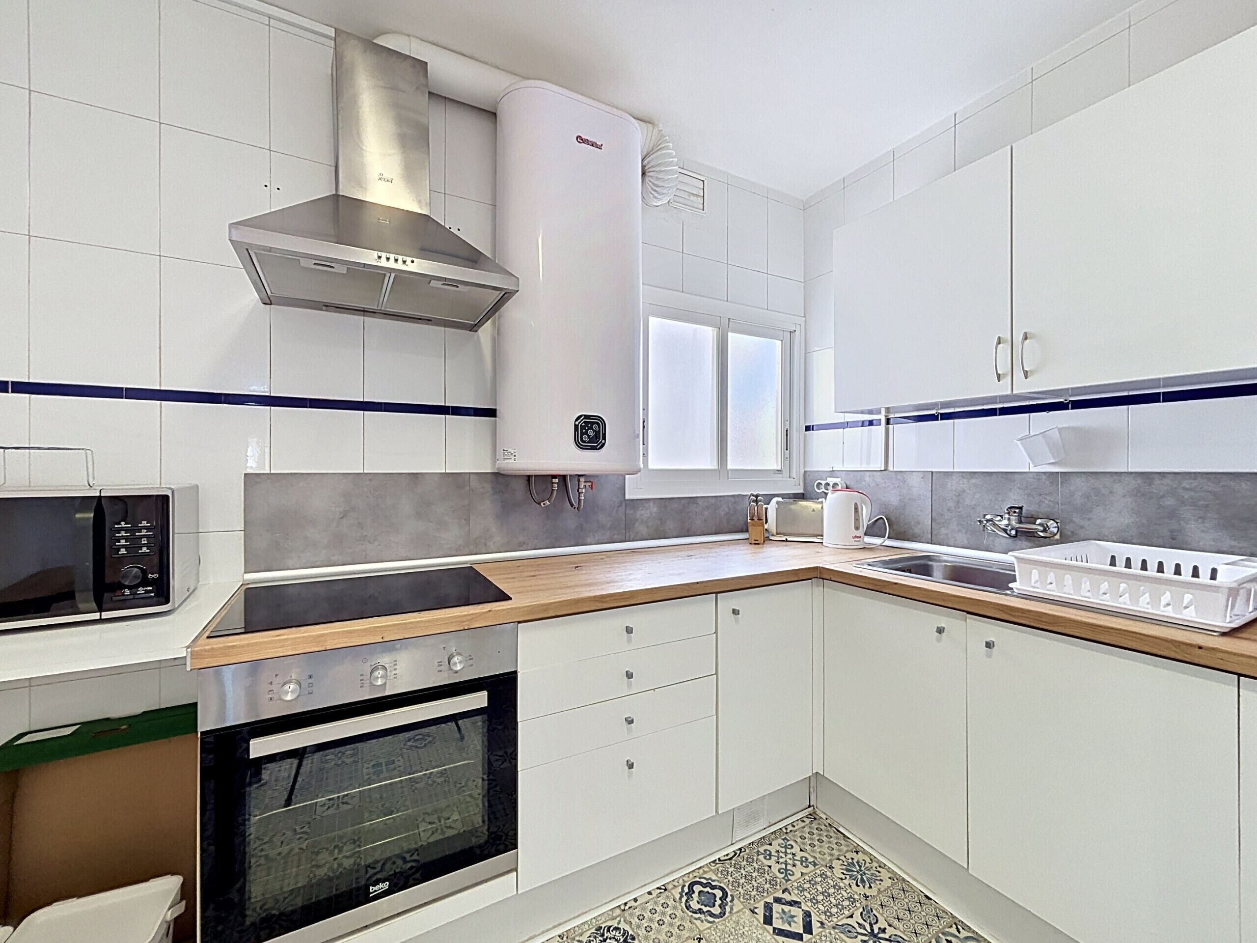 Fridge, microwave, coffee/tea maker, toaster