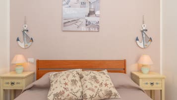 2 slaapkamers, een strijkplank/strijkijzer, gratis wifi, beddengoed