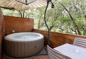 Chambre Double - Jacuzzi Privatif (Vue Gorges)