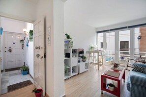 Interior - Apartment Caepionis close to the Beach with Shared Rooftop Terrace & Wi-Fi (Chipiona)