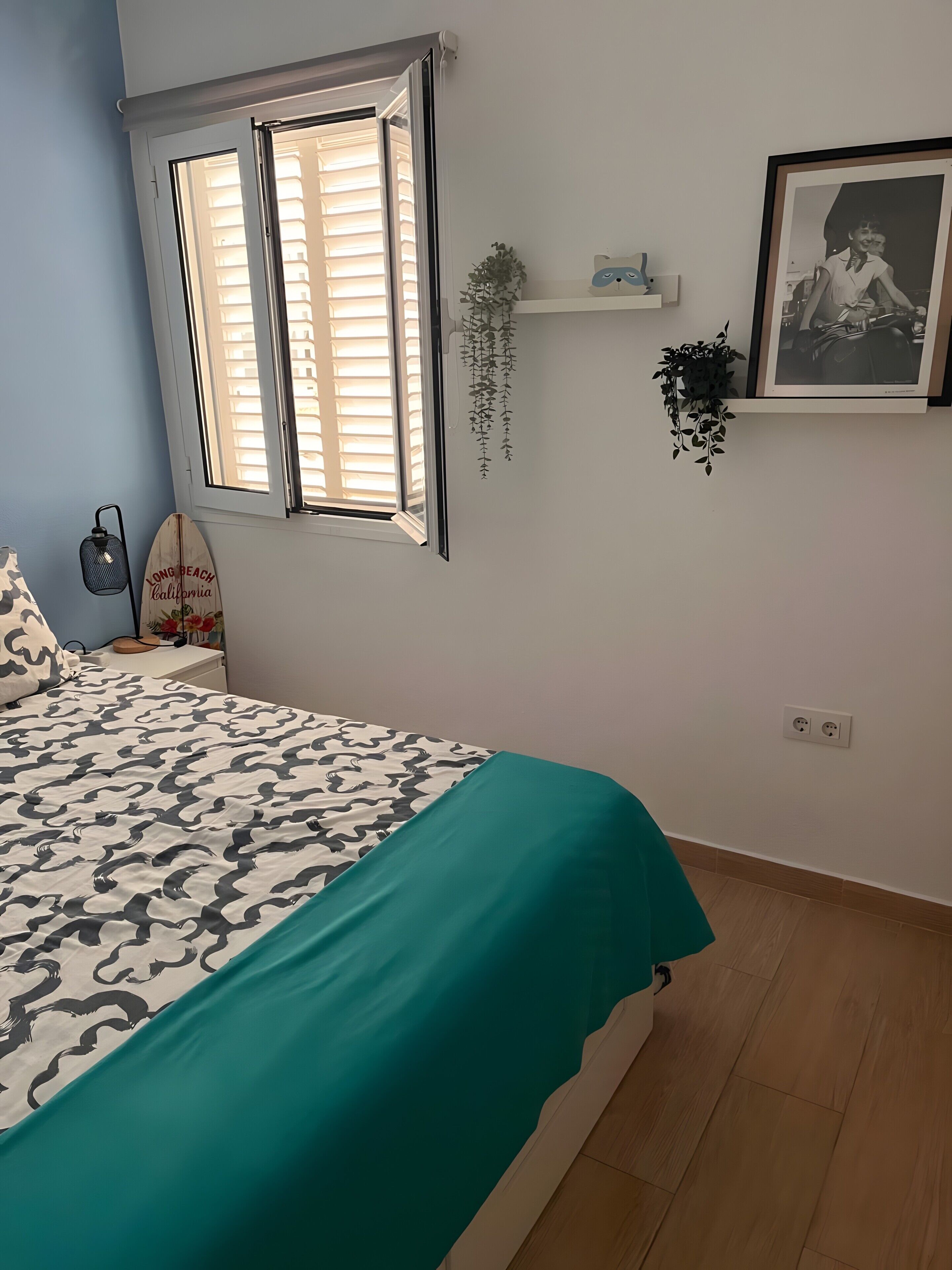 2 chambres, fer et planche à repasser, accès au Wi-Fi (inclus)