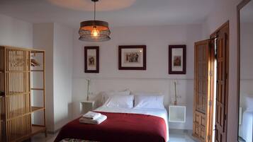 3 dormitoris, planxa i posts de planxar, wifi gratuïta i roba de llit