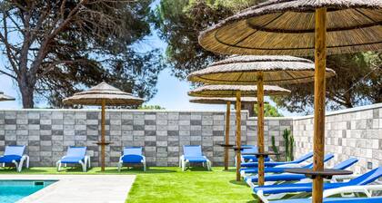 Welcoming Casa Torre de Meca 1 with Pool, Terrace and Garden